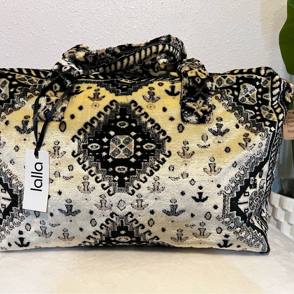 Anthropologie Lalla Marrakech Socco Ivory  carpet tote bag.